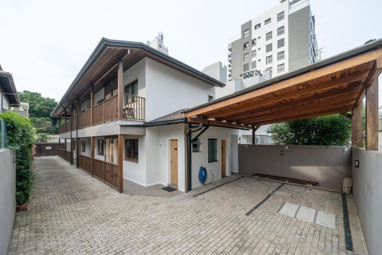 Banzai Brava Suites Итажаи Экстерьер фото