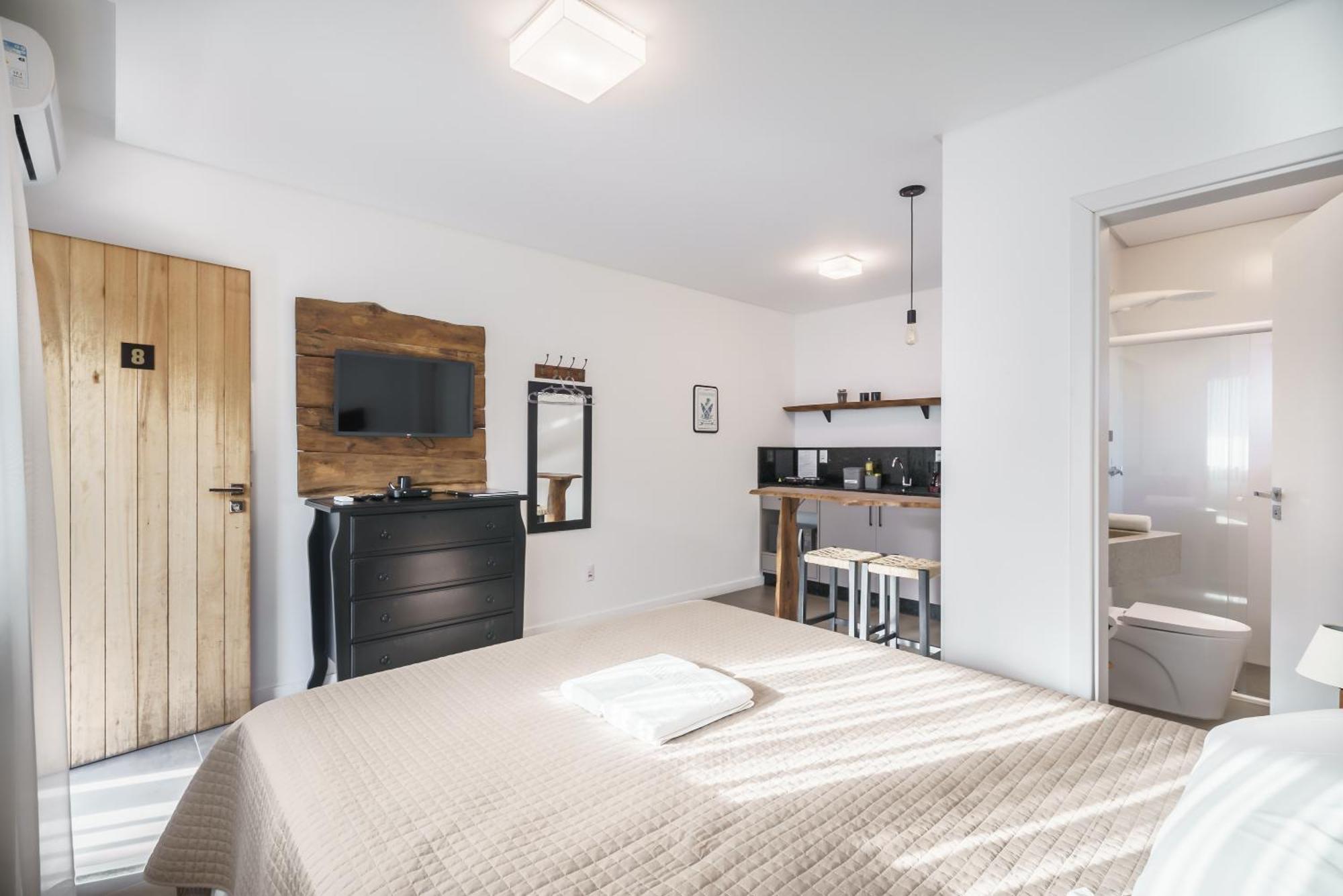 Banzai Brava Suites Итажаи Экстерьер фото